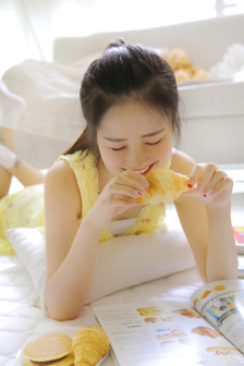 我和小表妺在车上的乱H